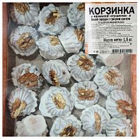 Корзинка с начинкой "сгущенка" в белой глазури с грецким орехом 1,5 кг