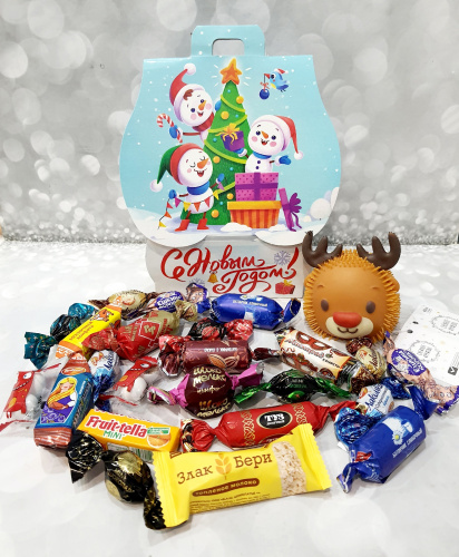 Новогодний подарок с игрушкой